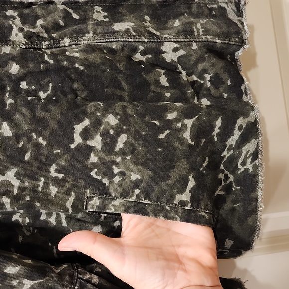 Mossimo camo jean jacket green and black - Picture 4 of 6
